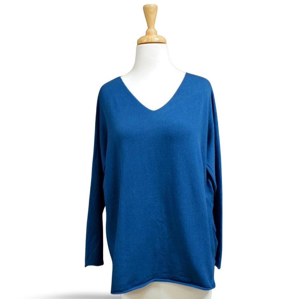 NEW TEMPO PARIS women's v-neck sweater in teal